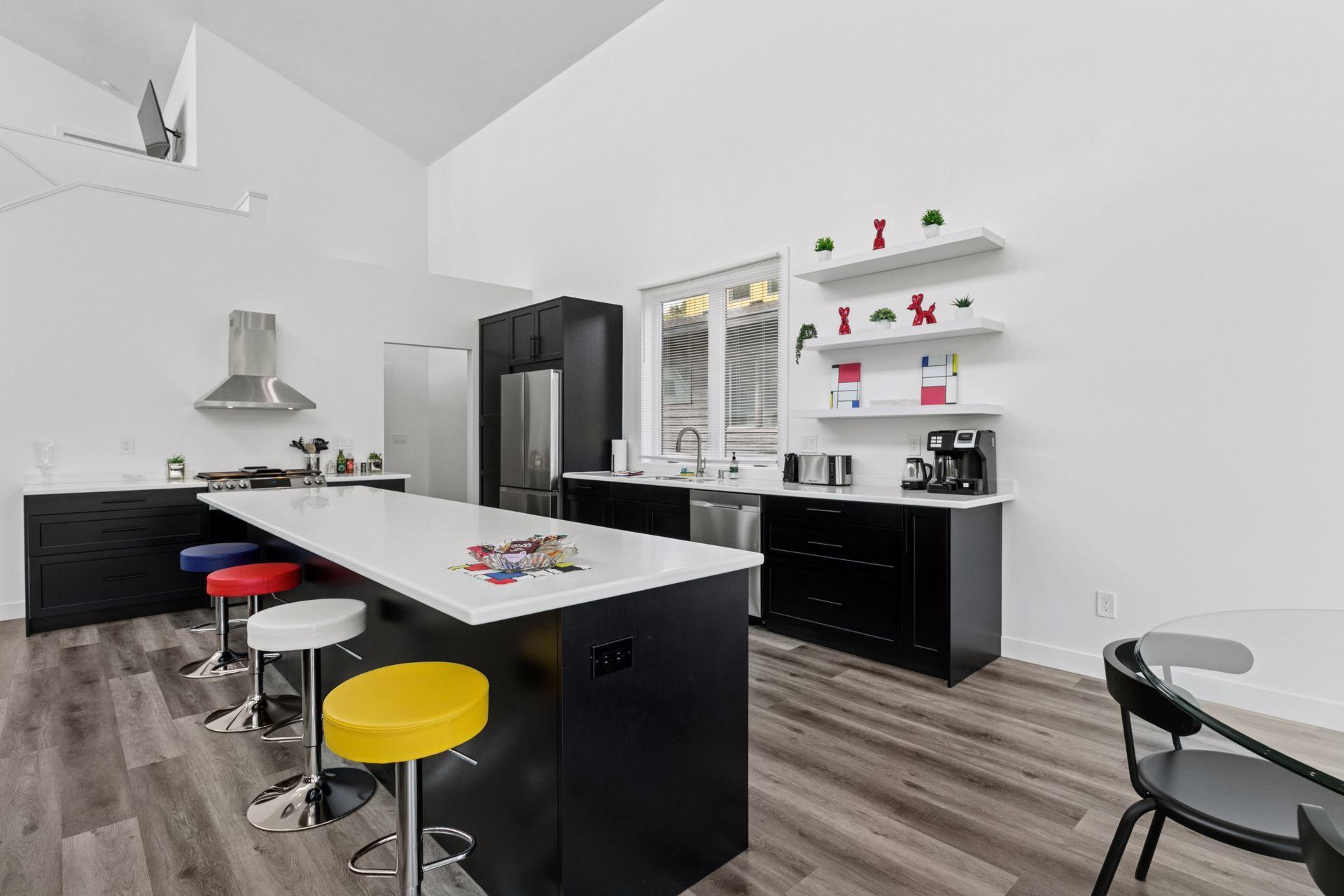 1021 Gardner Street E