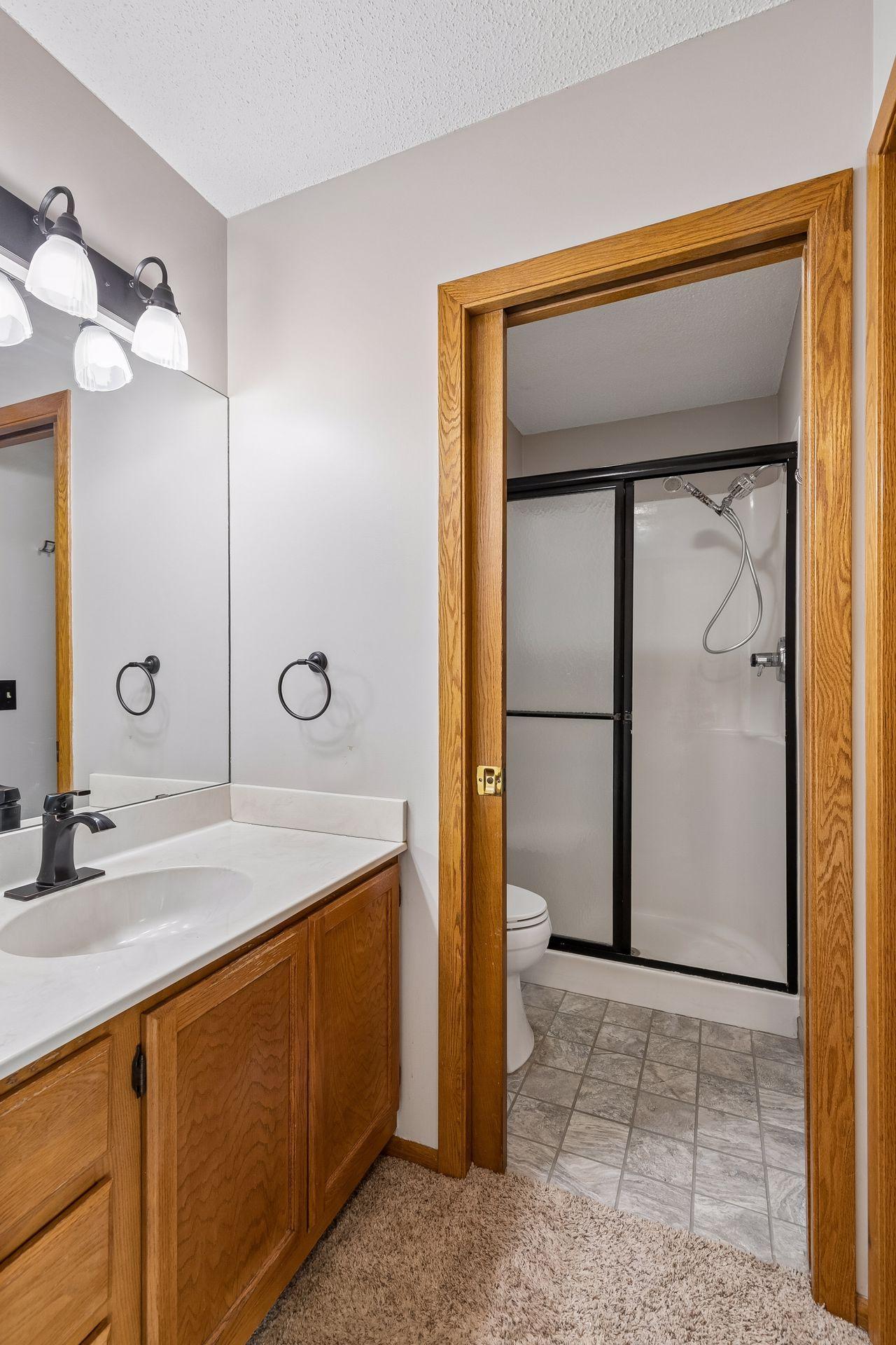 1325 Courtland E