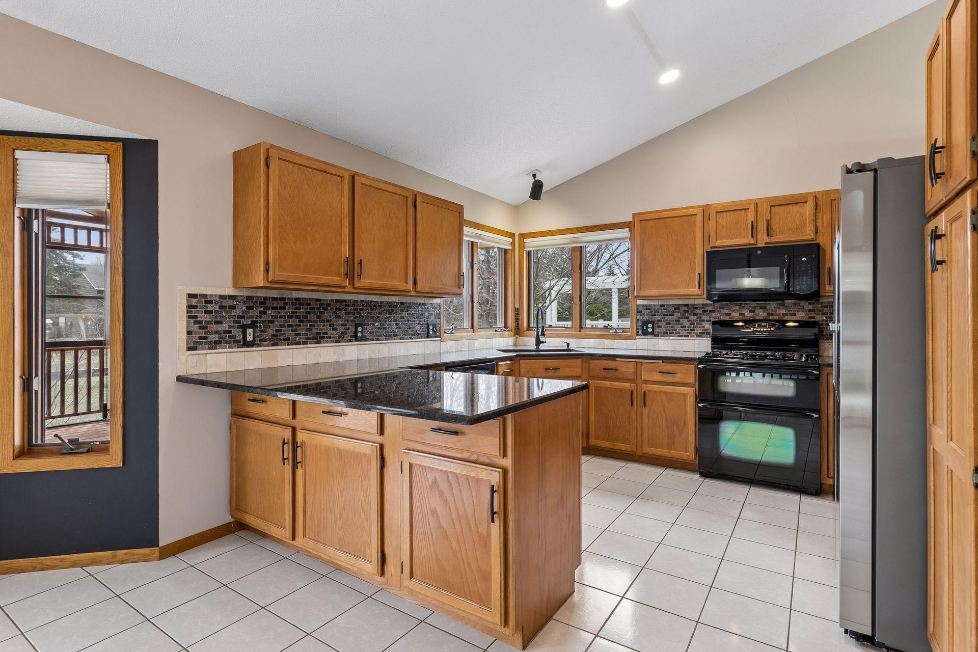 1325 Courtland E