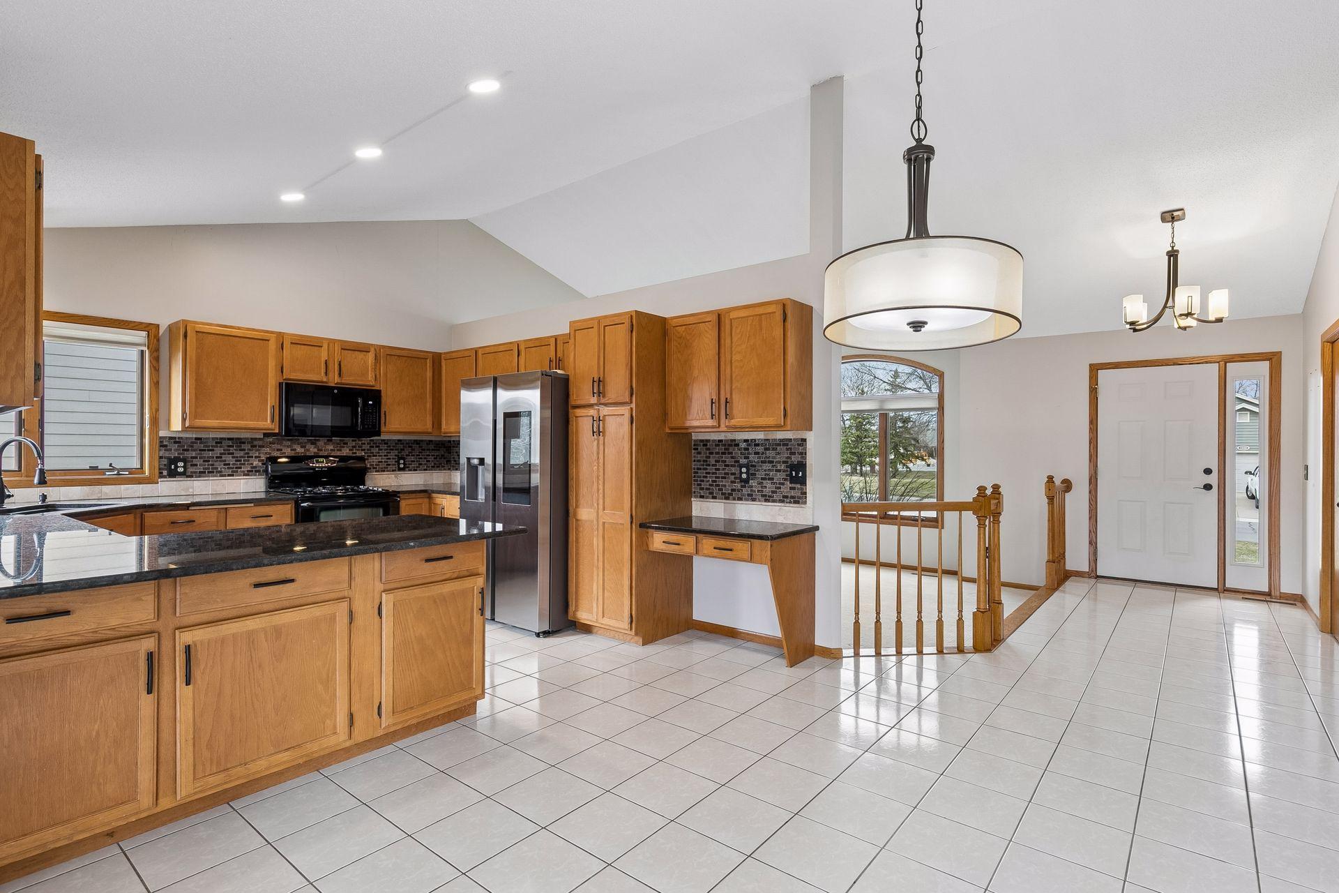 1325 Courtland E