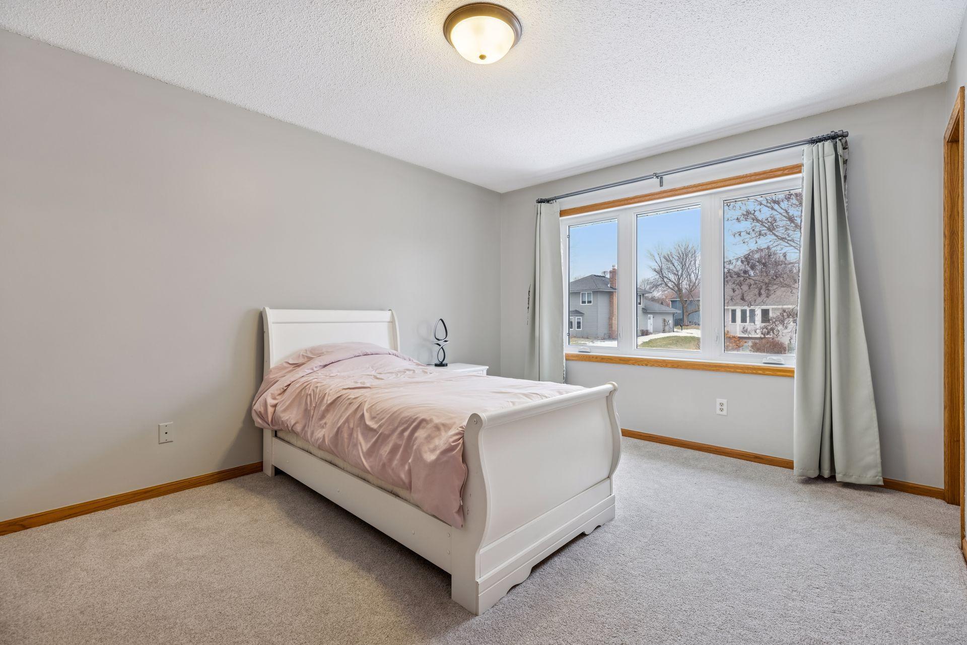 14997 Williamsburg Court