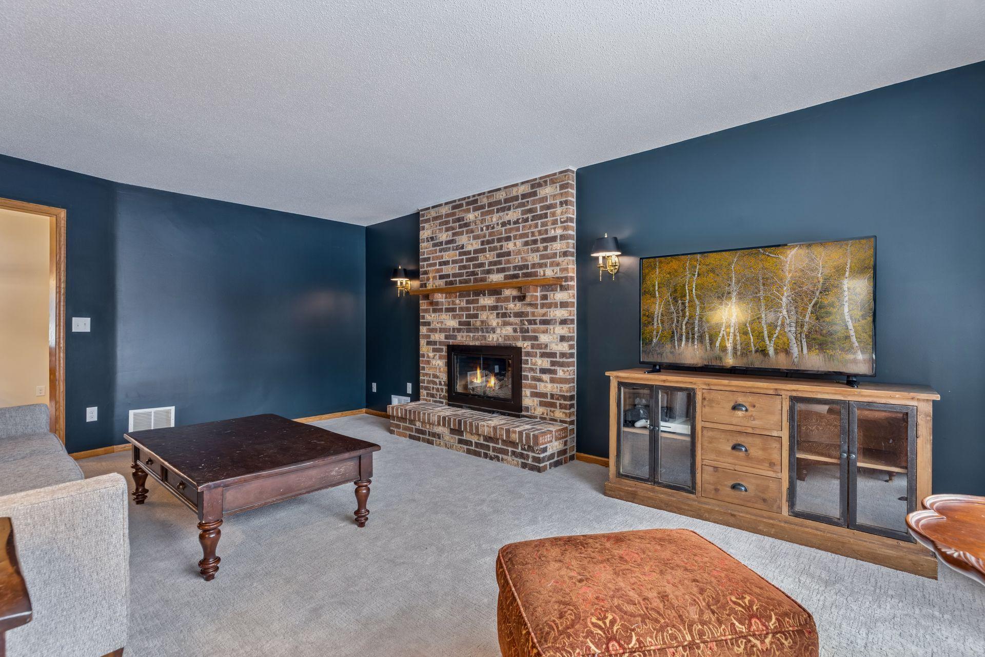 14997 Williamsburg Court