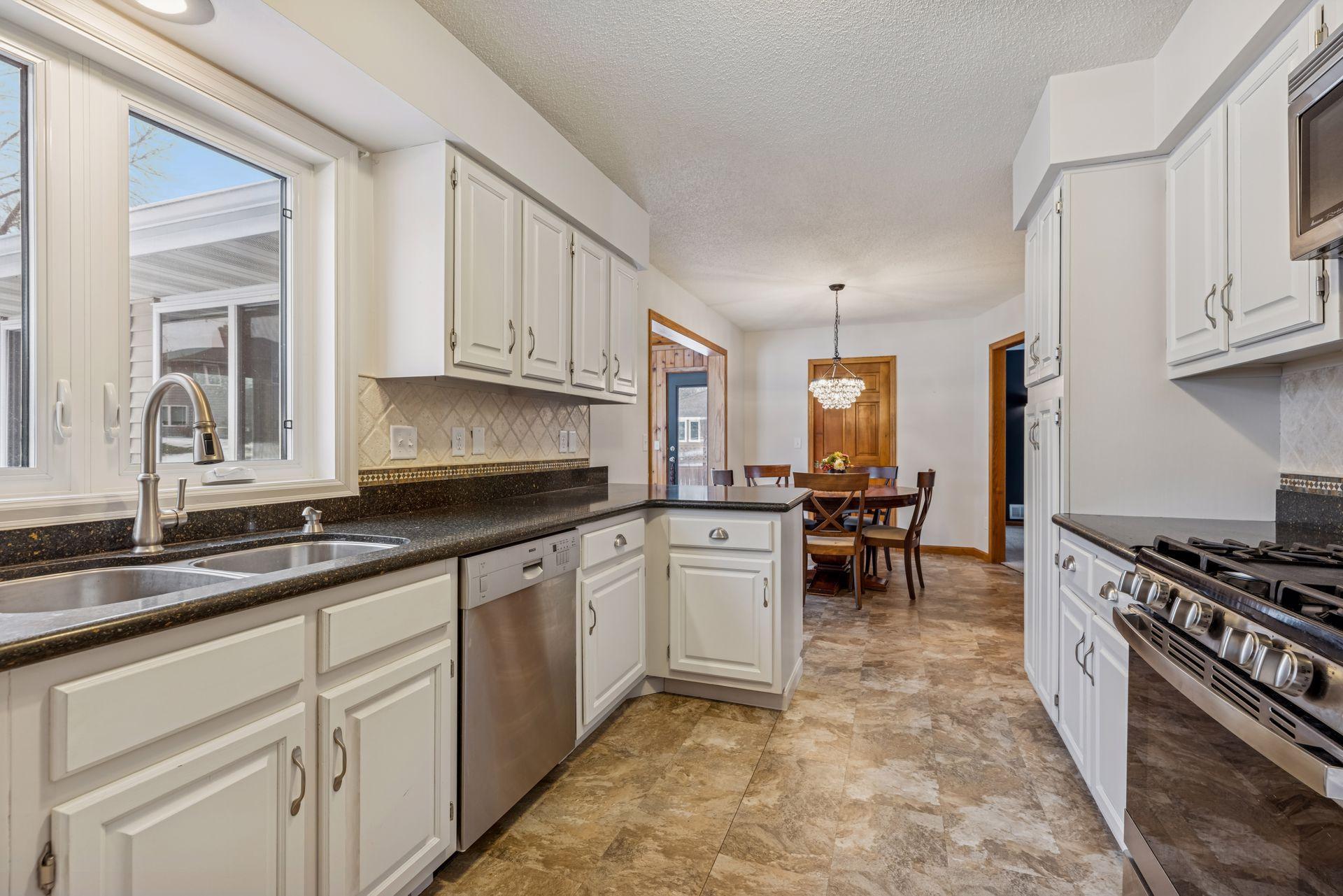 14997 Williamsburg Court