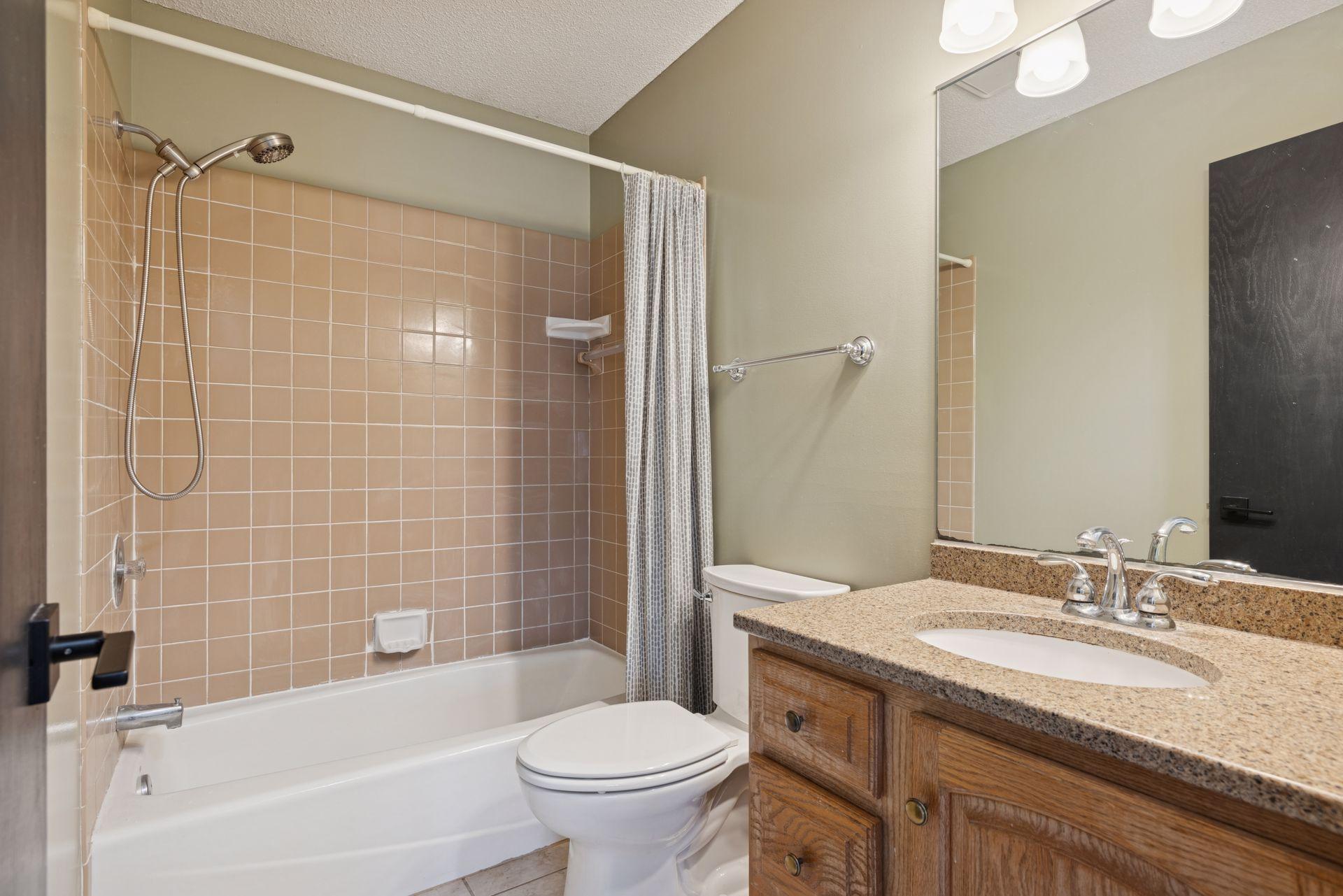 4645 Shenandoah Lane N