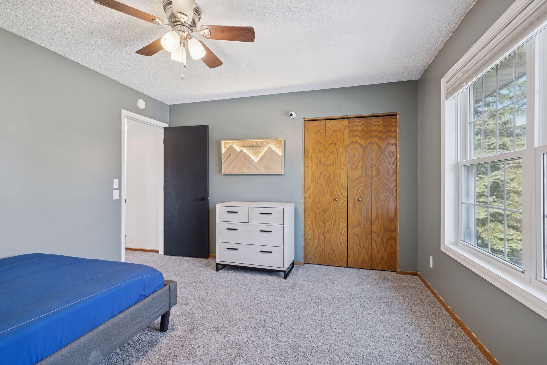 4645 Shenandoah Lane N