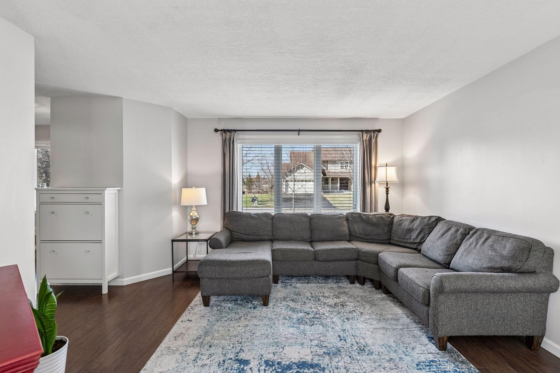 3810 Alvarado Lane N