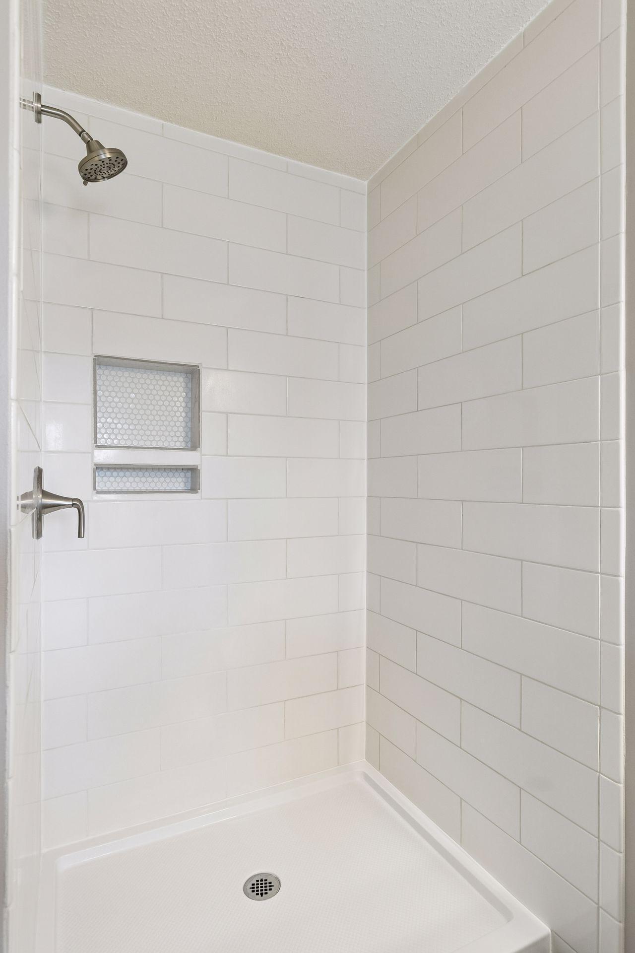 3810 Alvarado Lane N