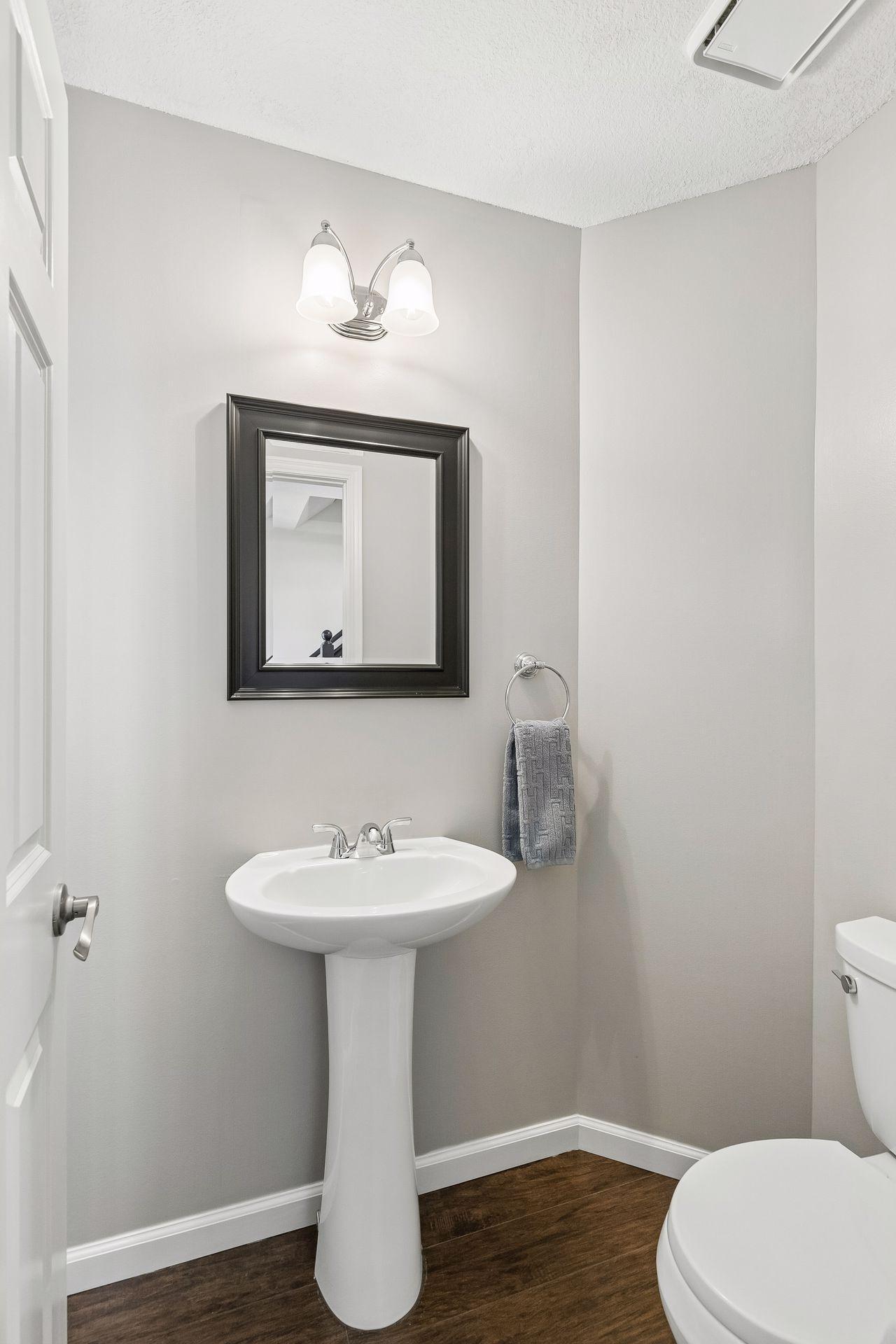 3810 Alvarado Lane N