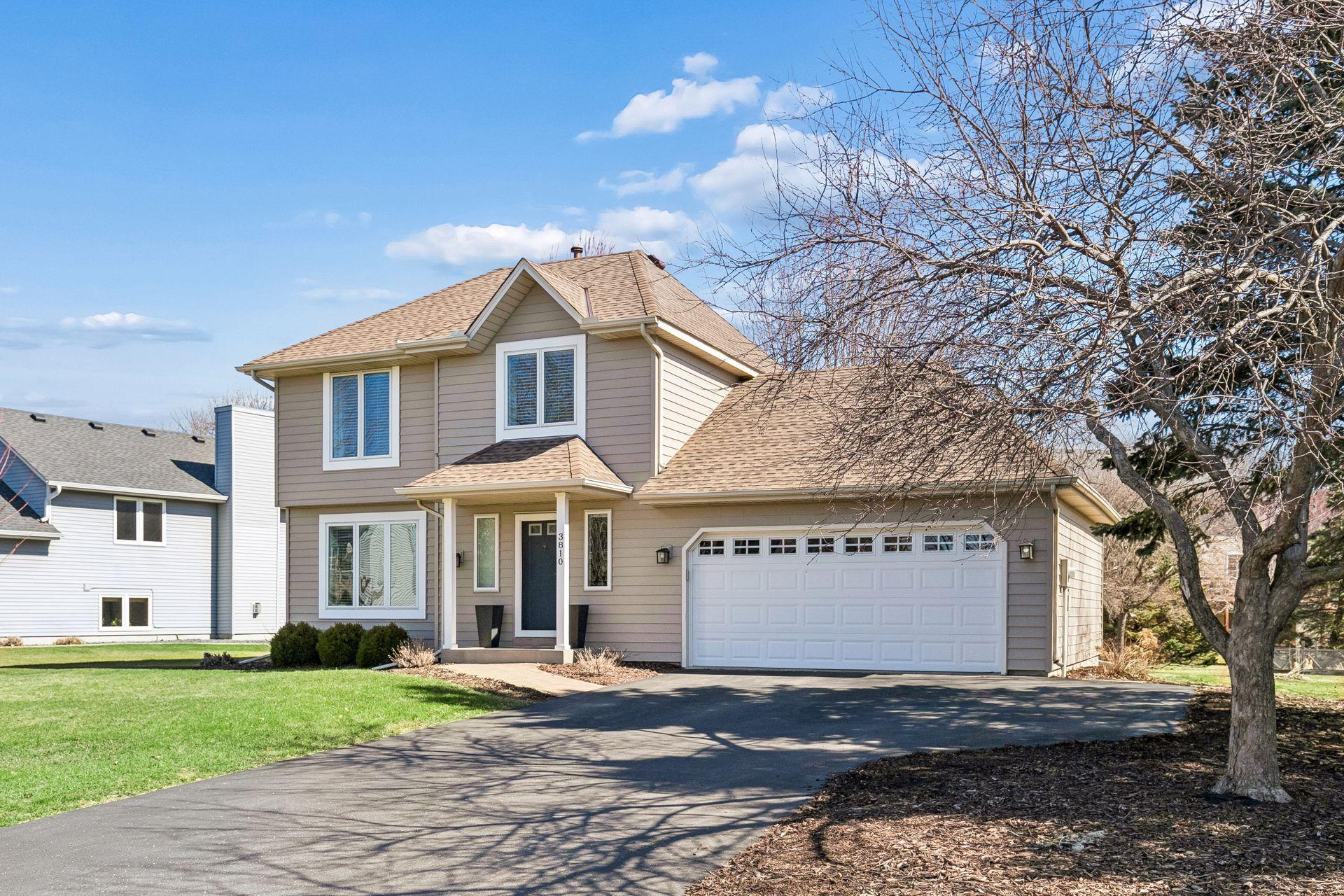 3810 Alvarado Lane N