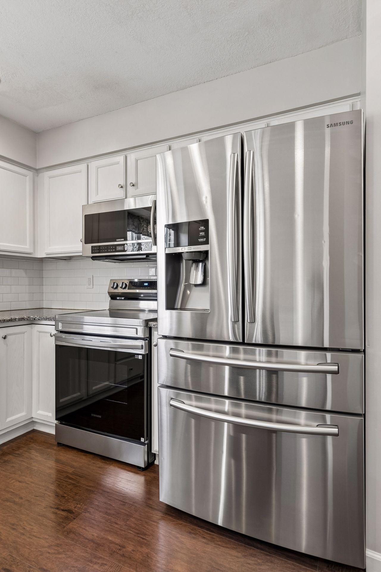 3810 Alvarado Lane N