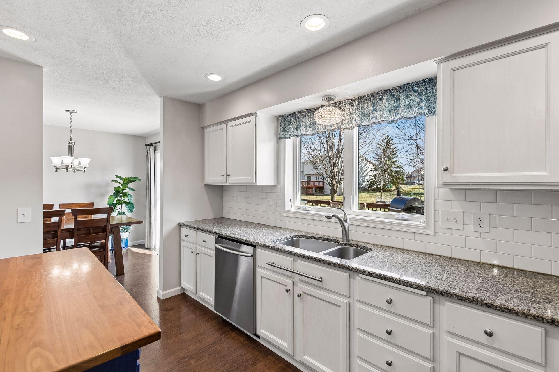 3810 Alvarado Lane N