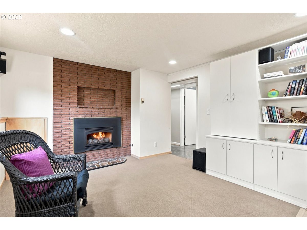4225 SW IOWA ST