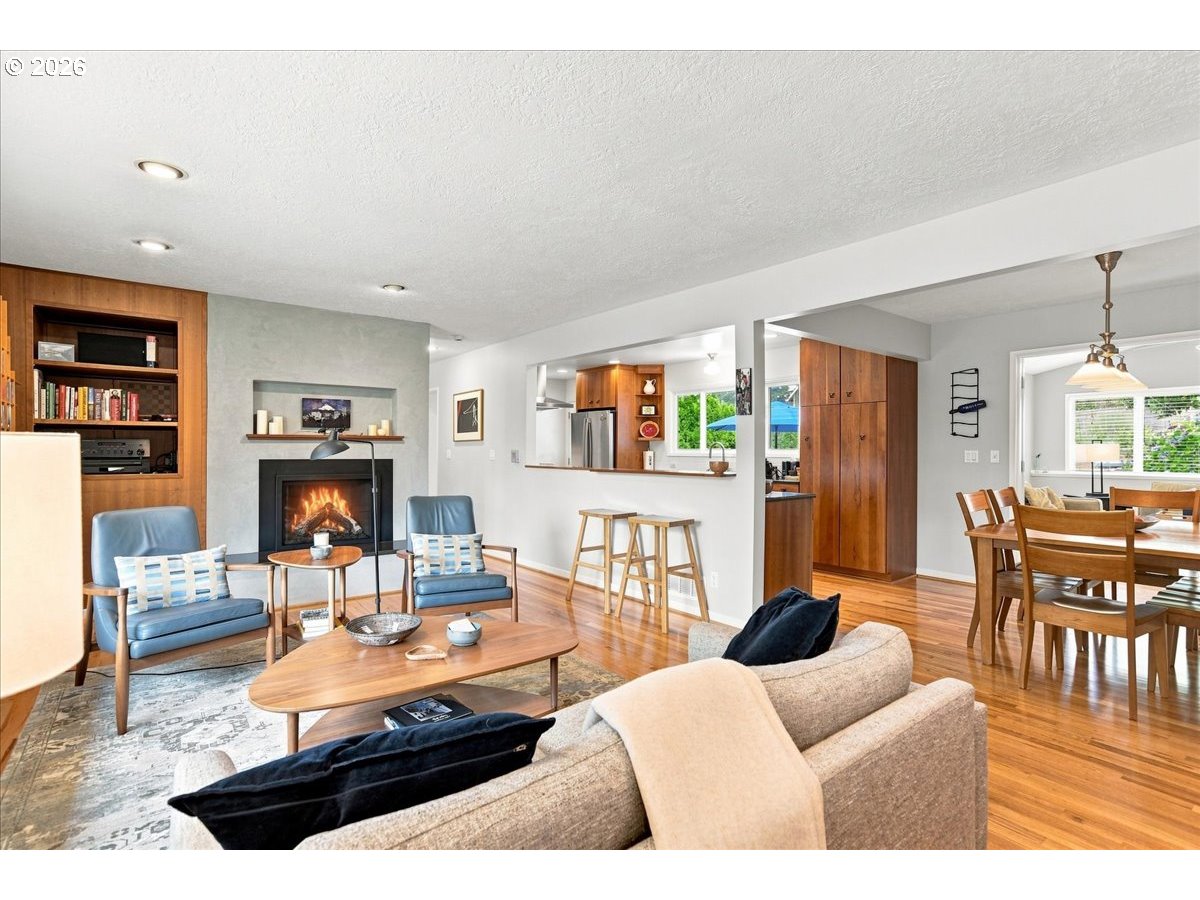 4225 SW IOWA ST