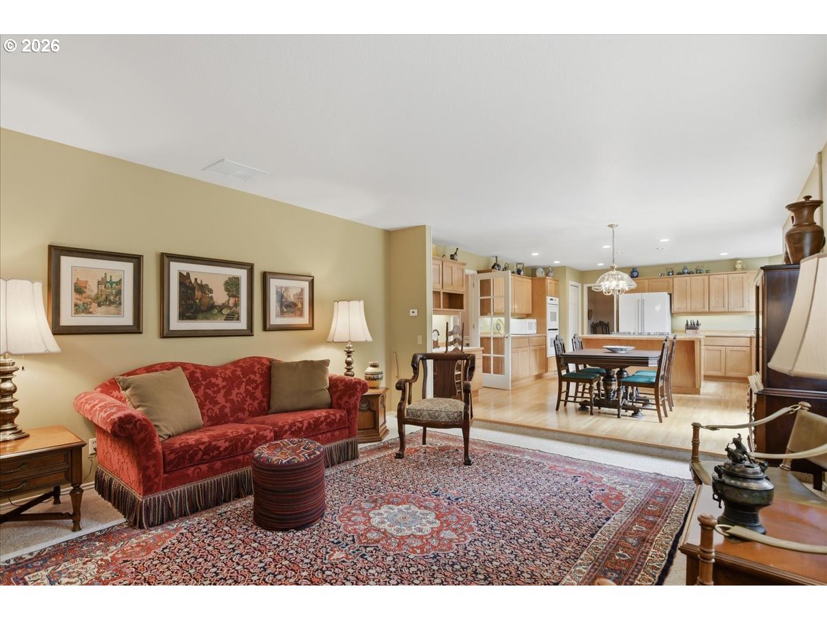 14590 SW PEACHTREE DR