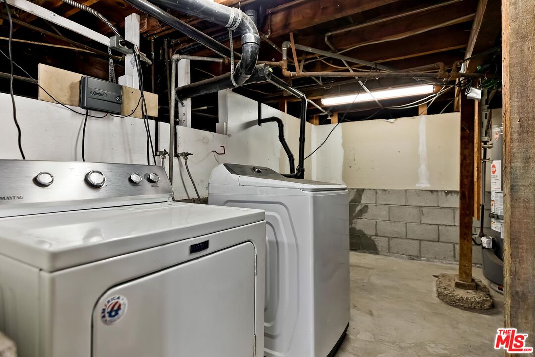 8956 Vista Grande St