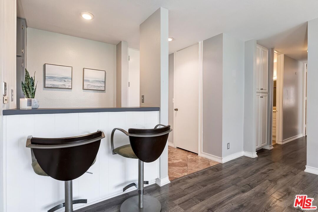 6050 Canterbury Dr Unit: E117