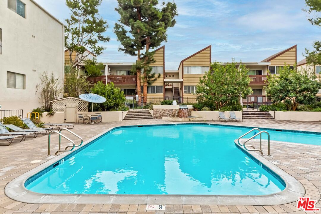 6050 Canterbury Dr Unit: E117