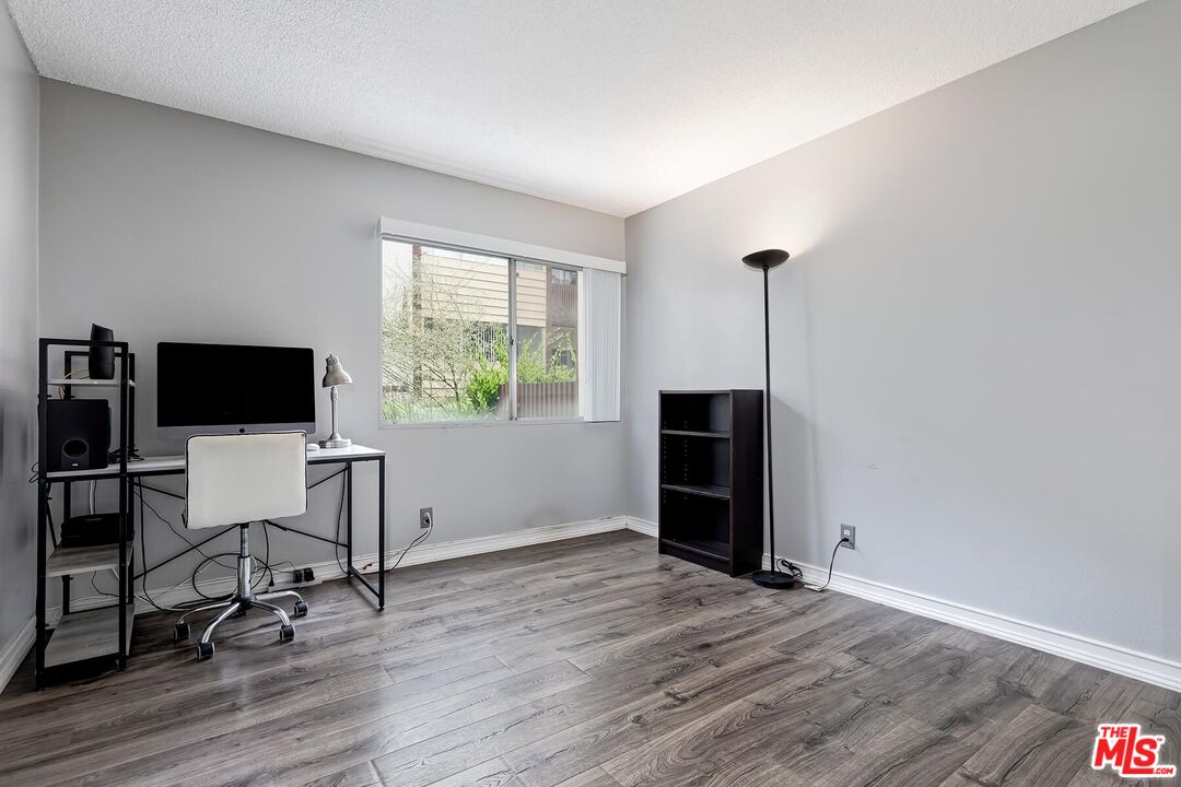 6050 Canterbury Dr Unit: E117