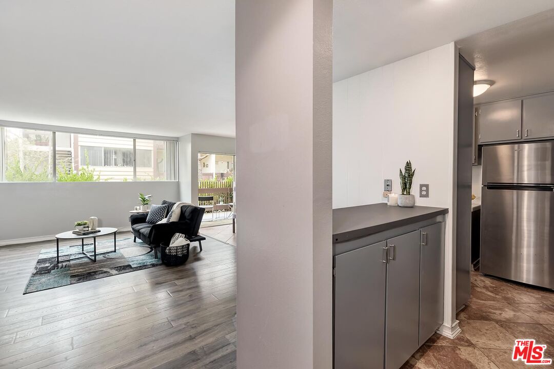 6050 Canterbury Dr Unit: E117