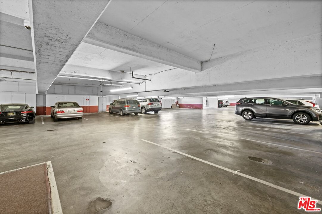 5845 Doverwood Dr Unit: 102