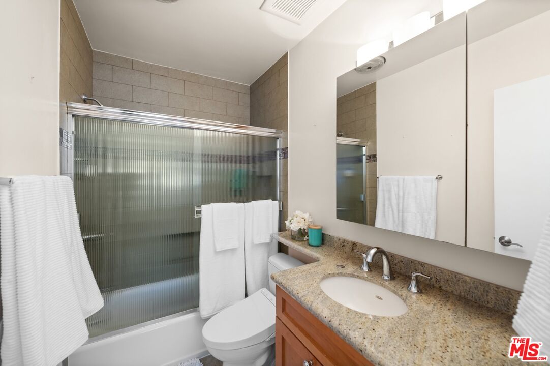 5845 Doverwood Dr Unit: 102