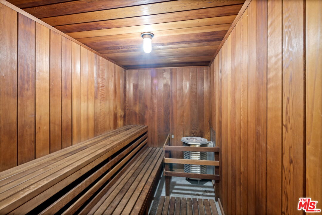 5845 Doverwood Dr Unit: 102