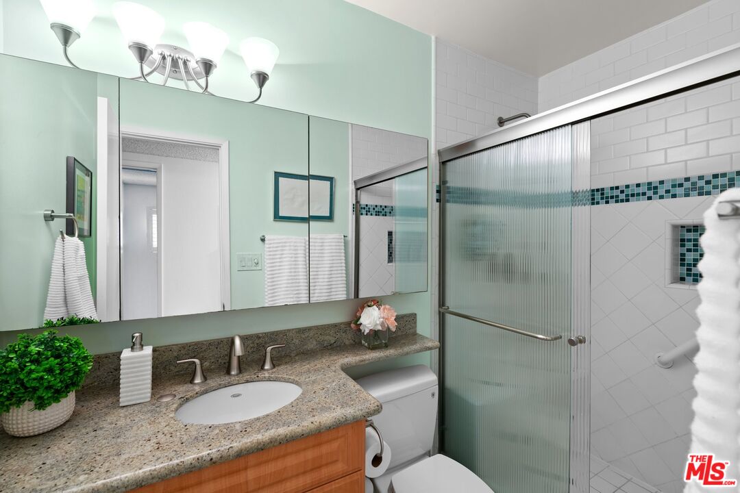 5845 Doverwood Dr Unit: 102