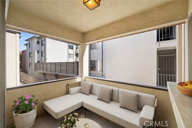 5674 Windsor WAY Unit: 207