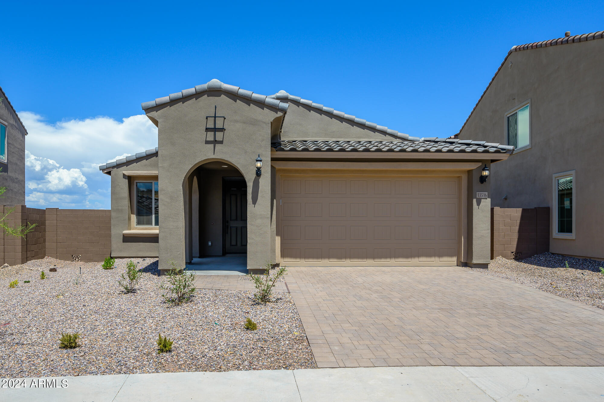 13516 W CALLE DE POMPAS