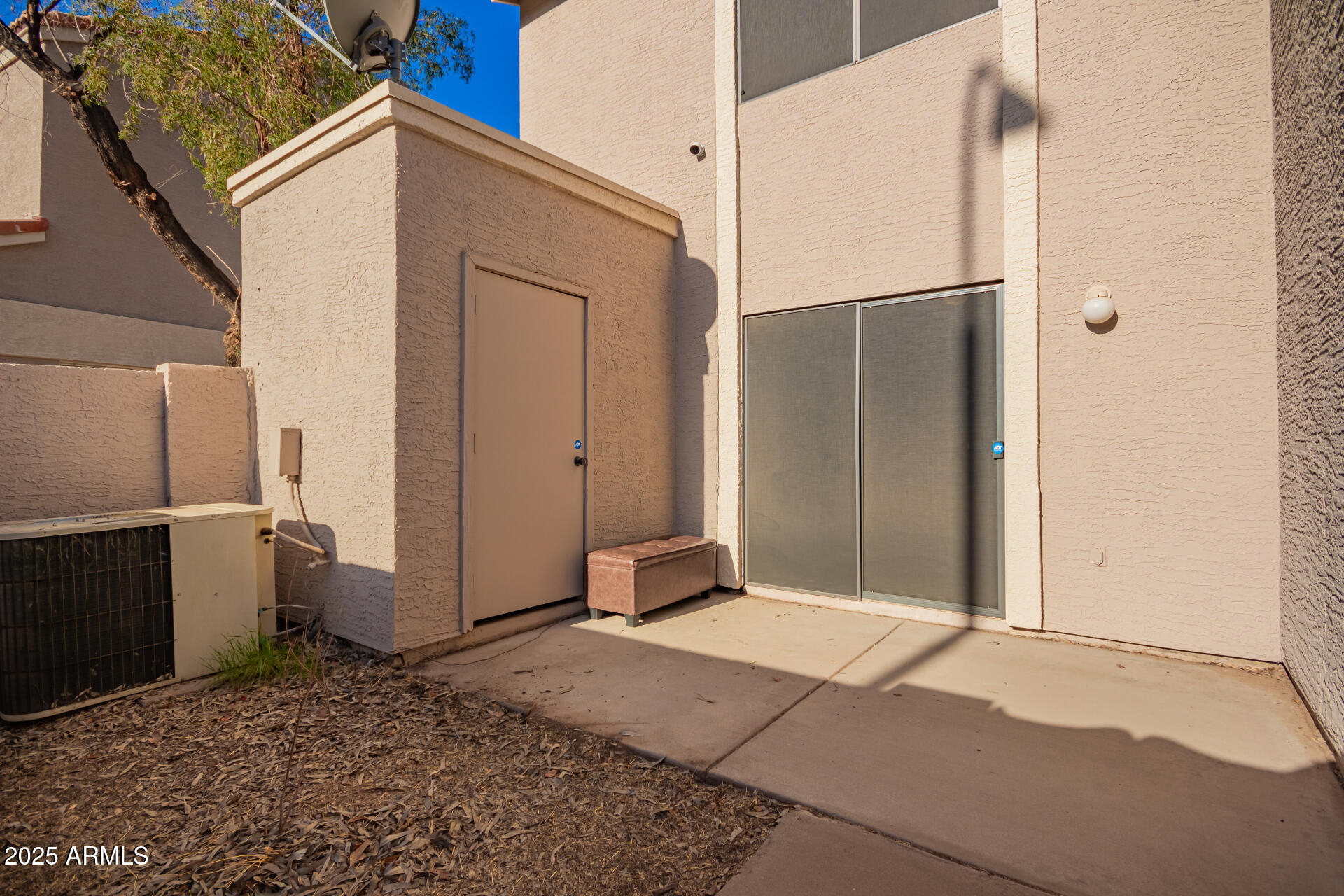 500 N ROOSEVELT Avenue, 118