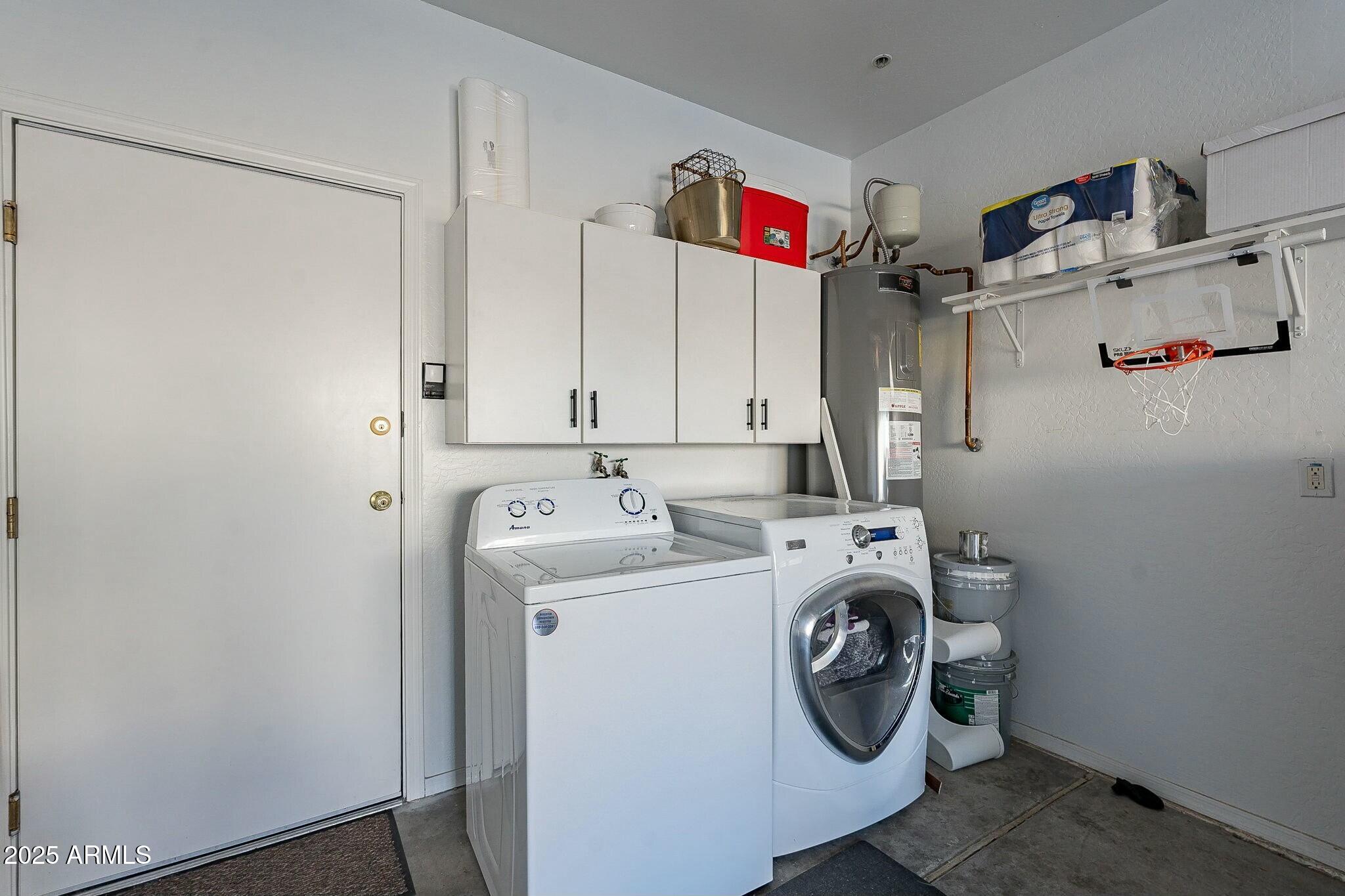 525 N MILLER Road, 122