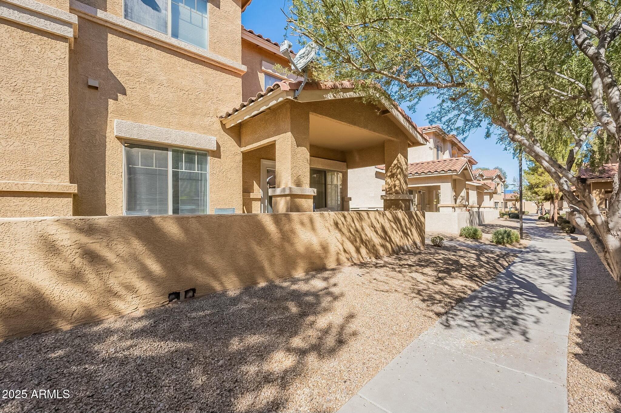 525 N MILLER Road, 122