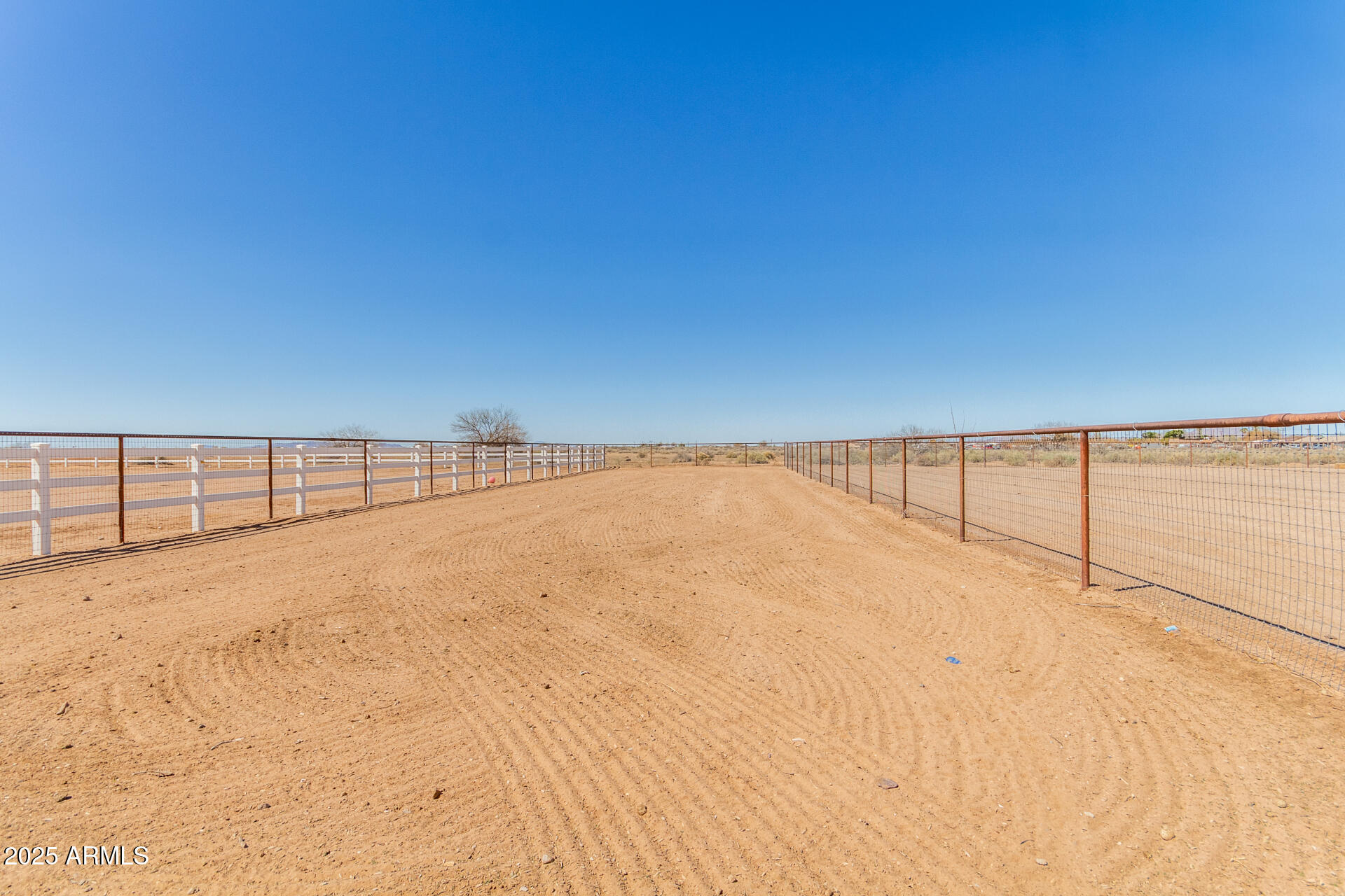 3542 N LA PALMA Road