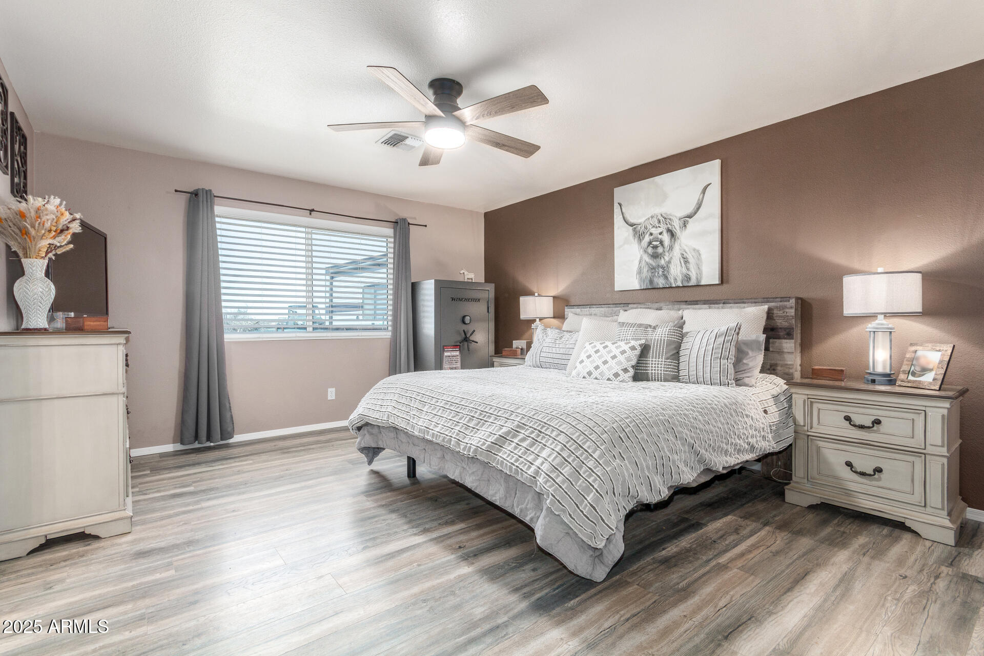 3542 N LA PALMA Road