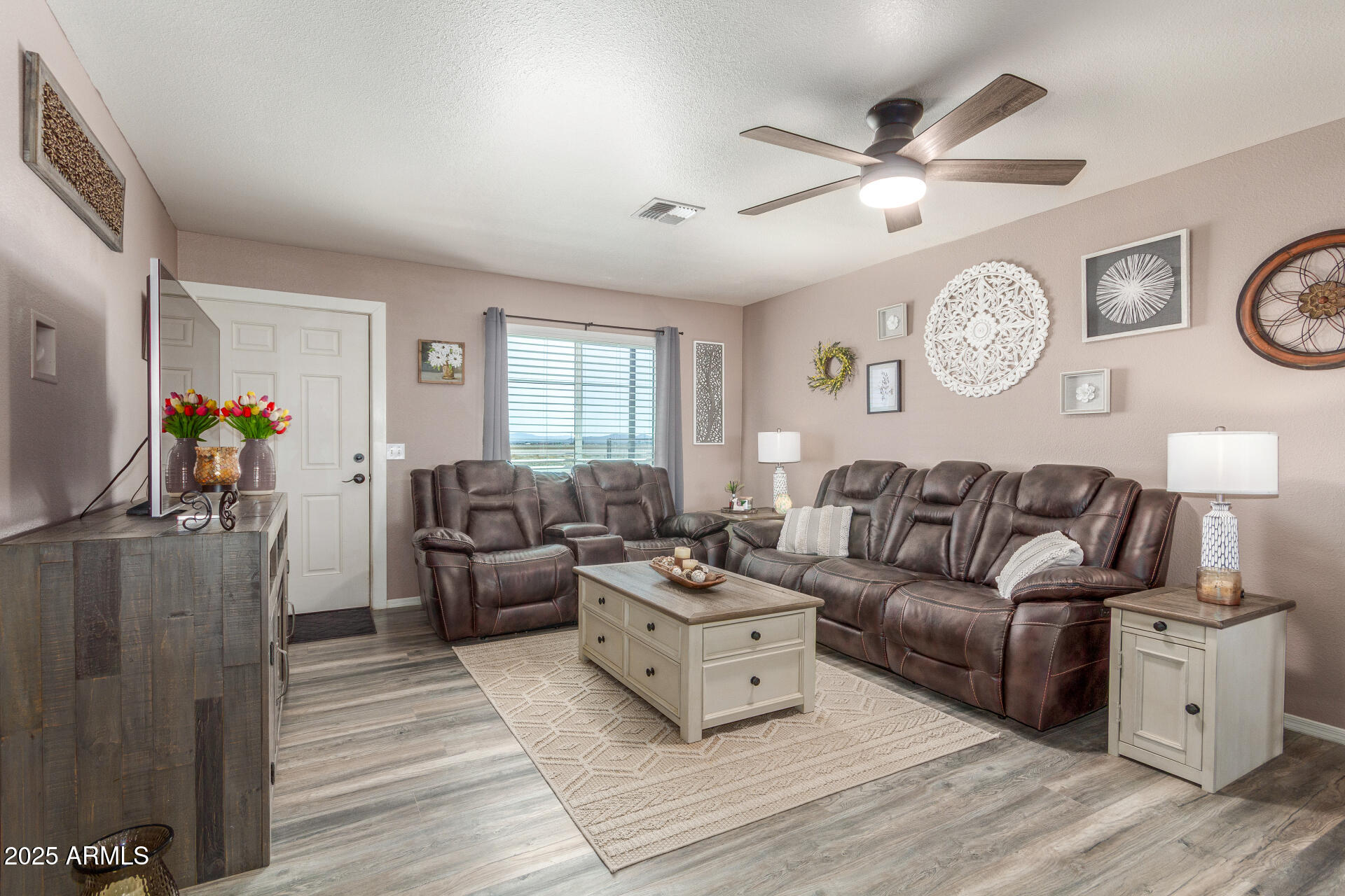 3542 N LA PALMA Road