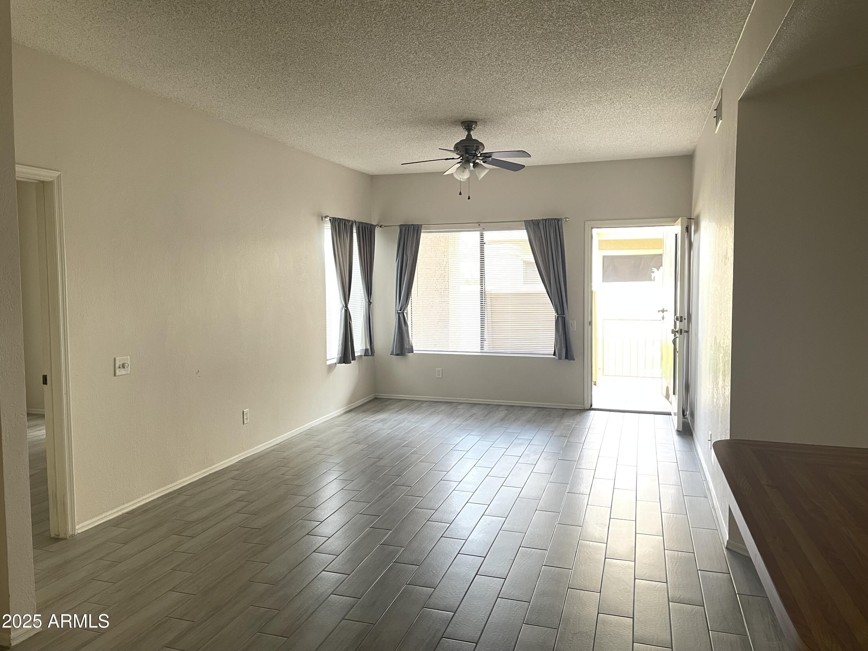 2035 S ELM Street, 115