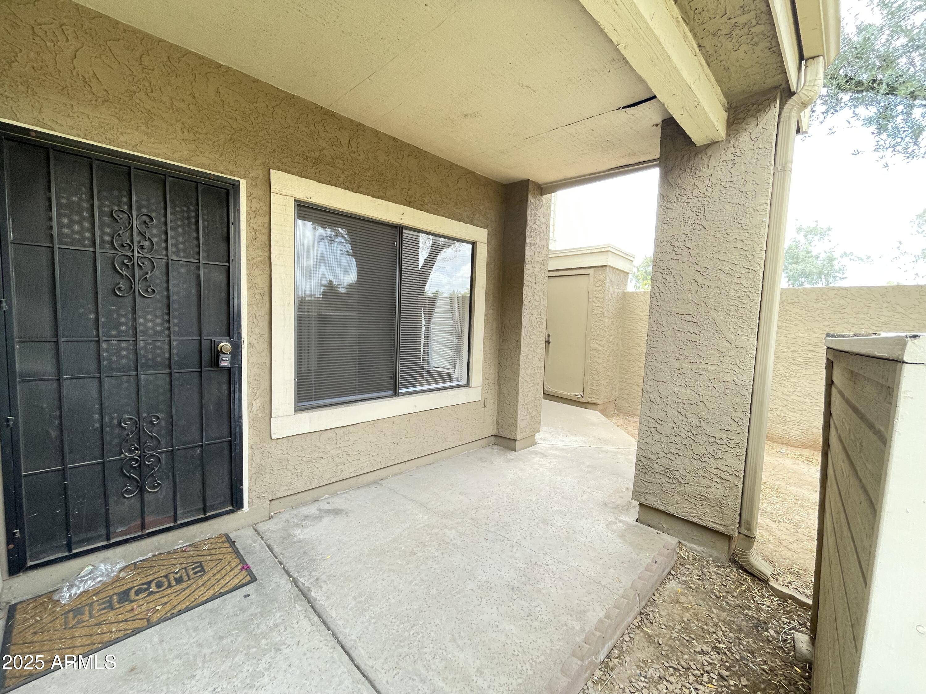 2035 S ELM Street, 115