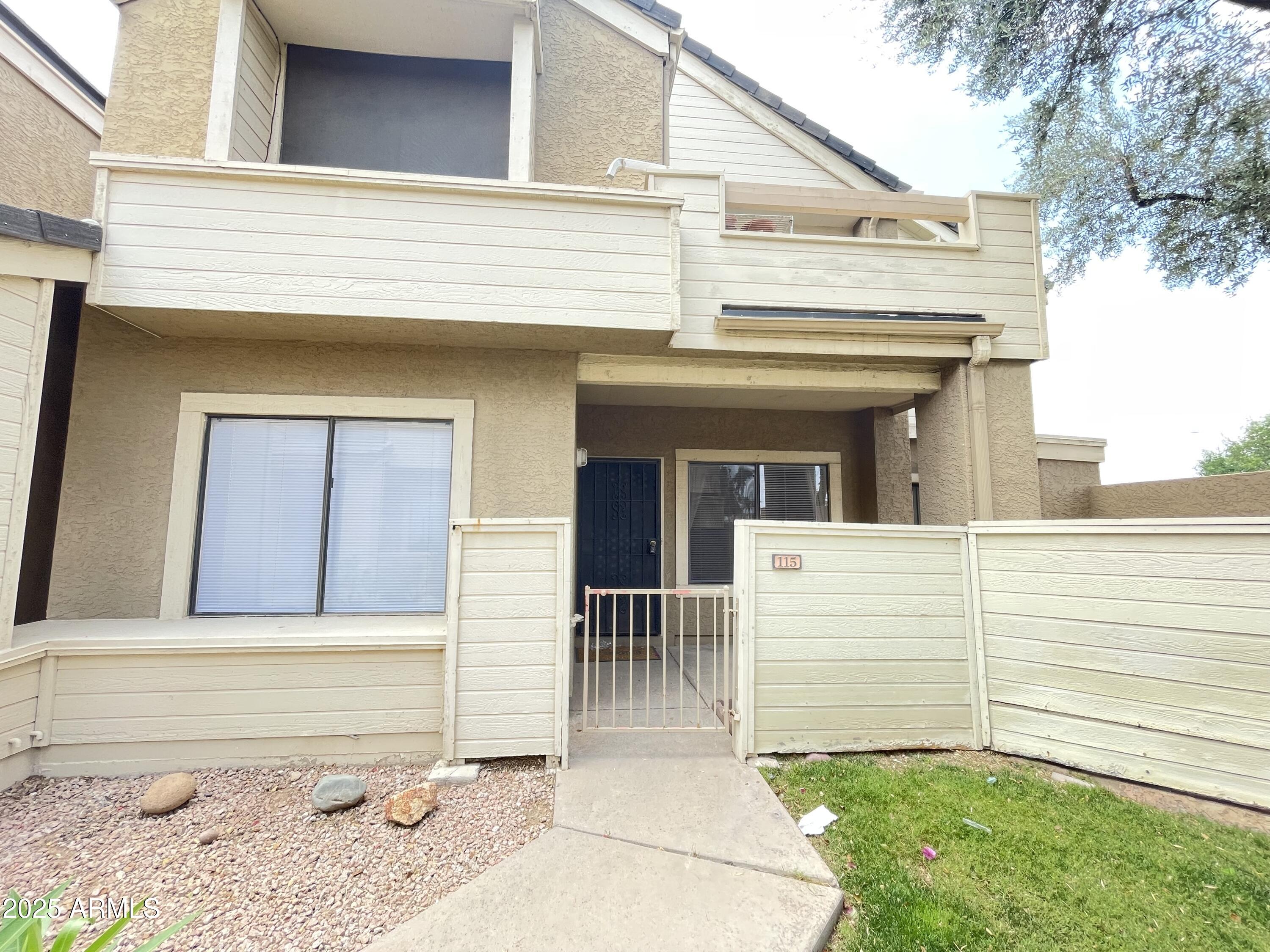 2035 S ELM Street, 115