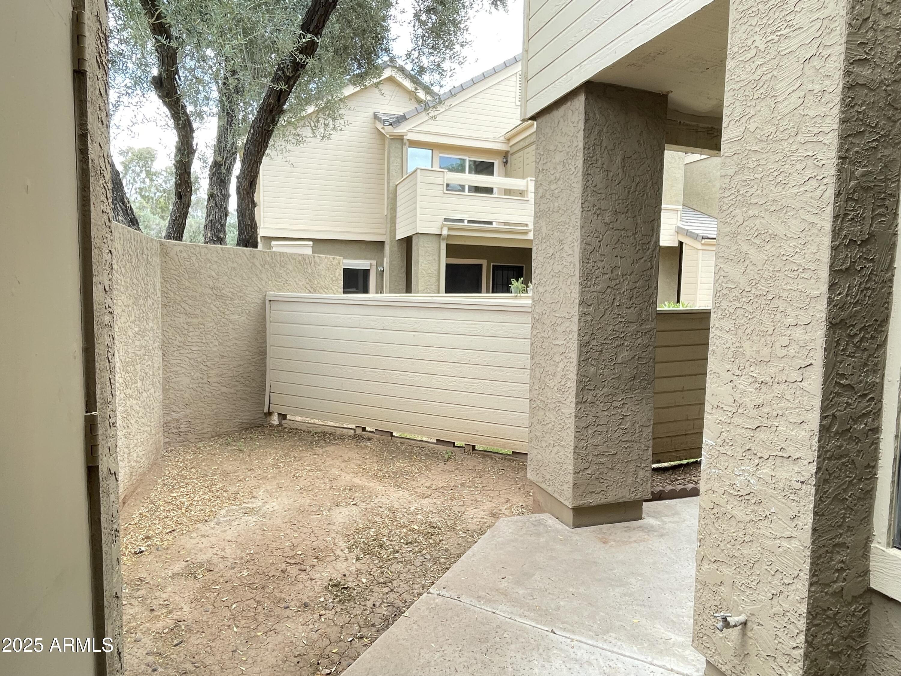 2035 S ELM Street, 115