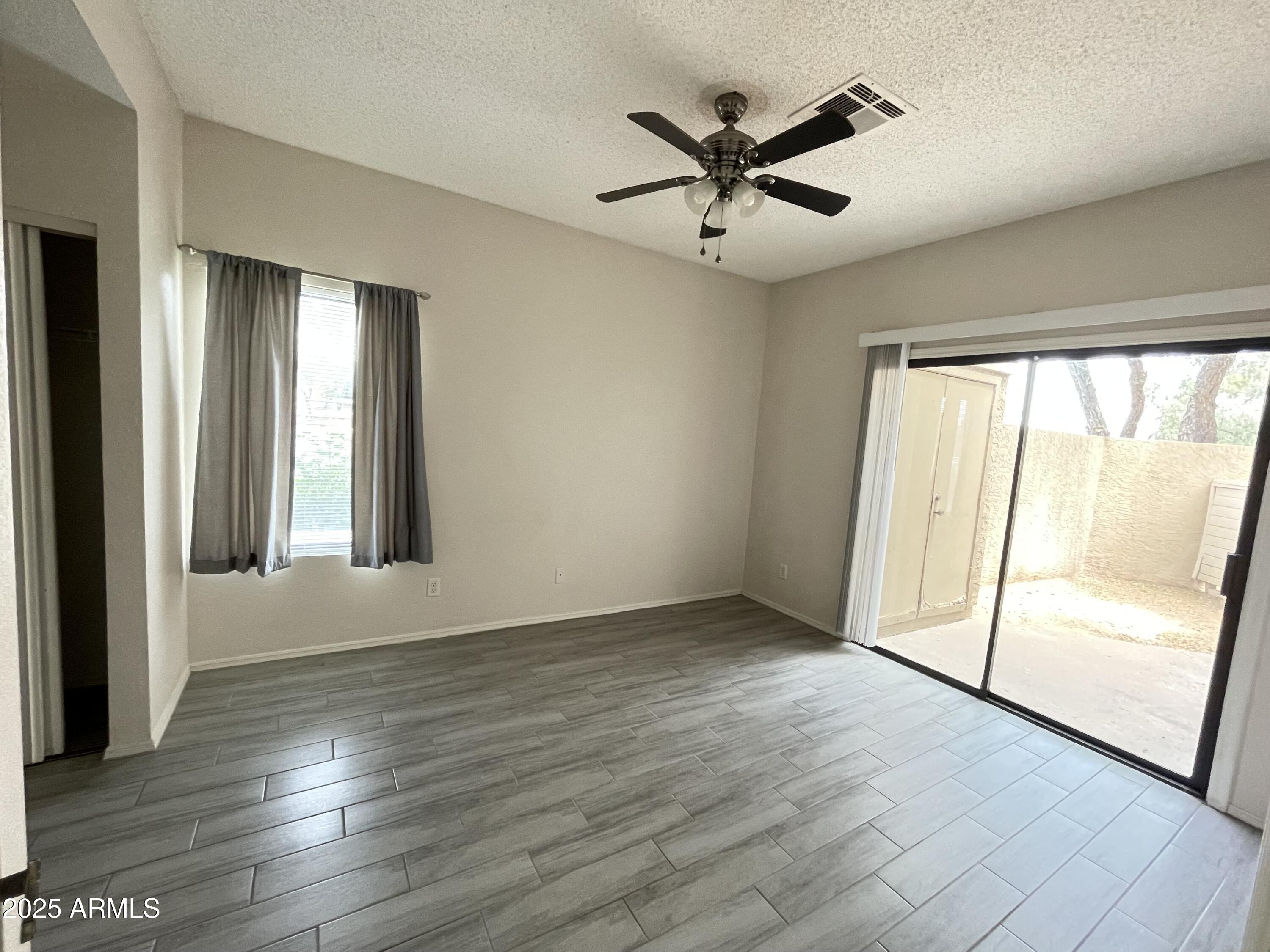 2035 S ELM Street, 115