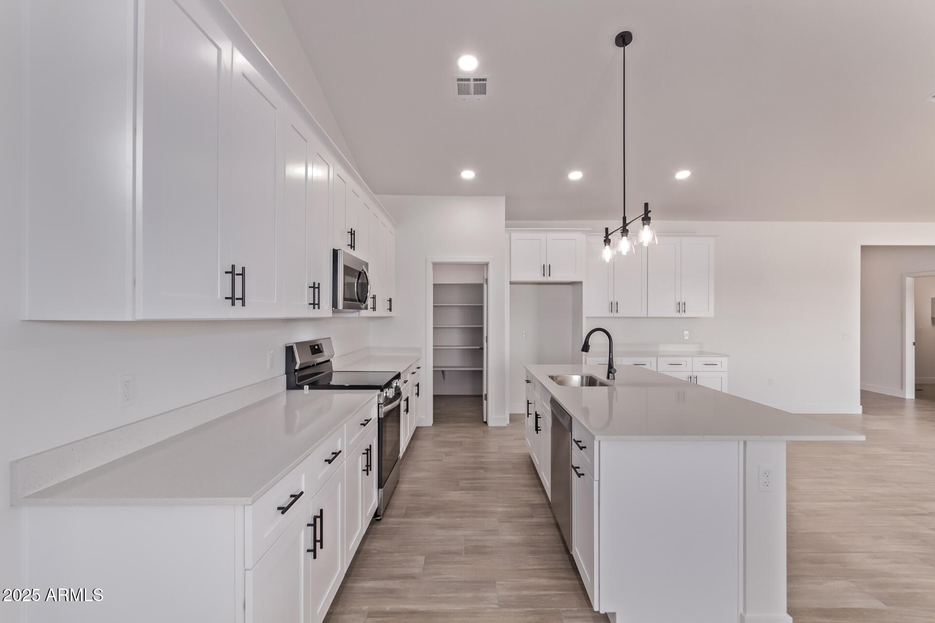 9429 W SANDSTONE MOUNTAIN Drive