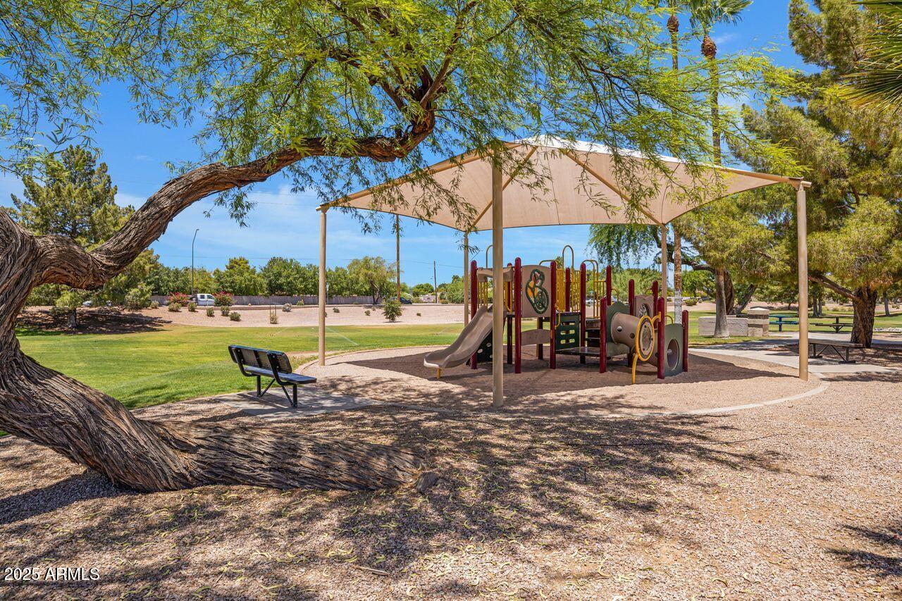 592 W HARVARD Avenue