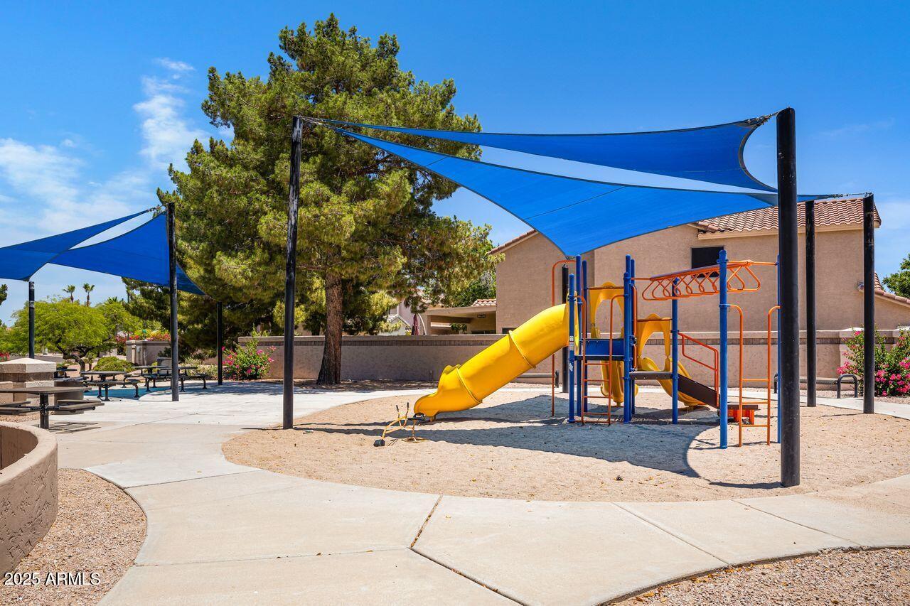 592 W HARVARD Avenue