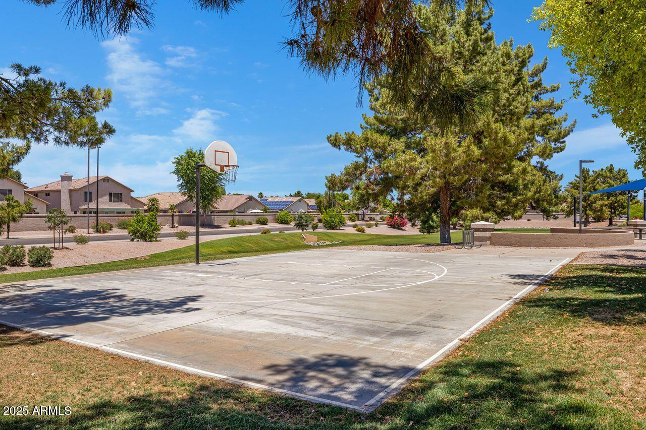 592 W HARVARD Avenue