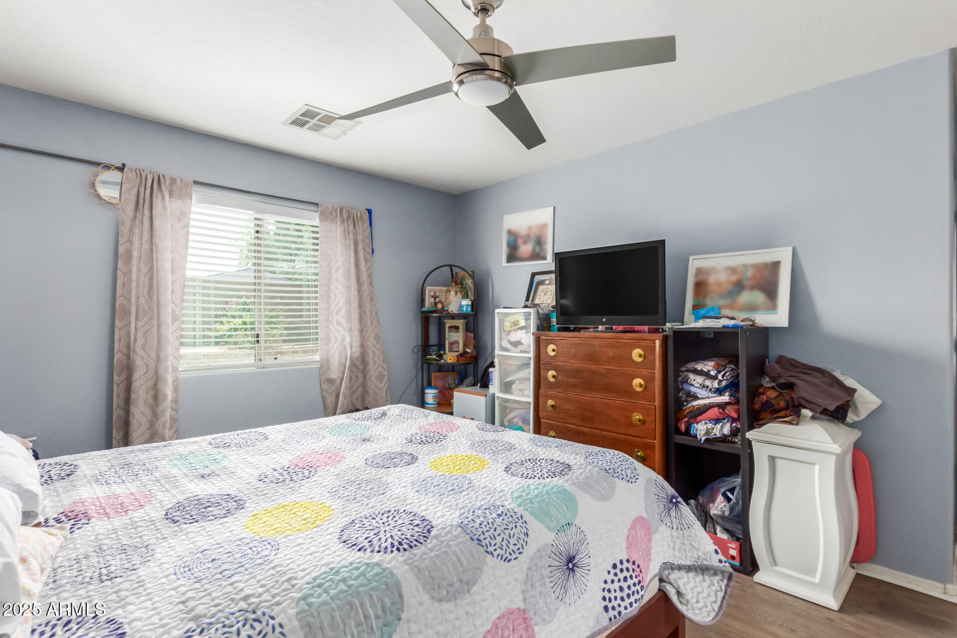 1949 W PROSPECTOR Way