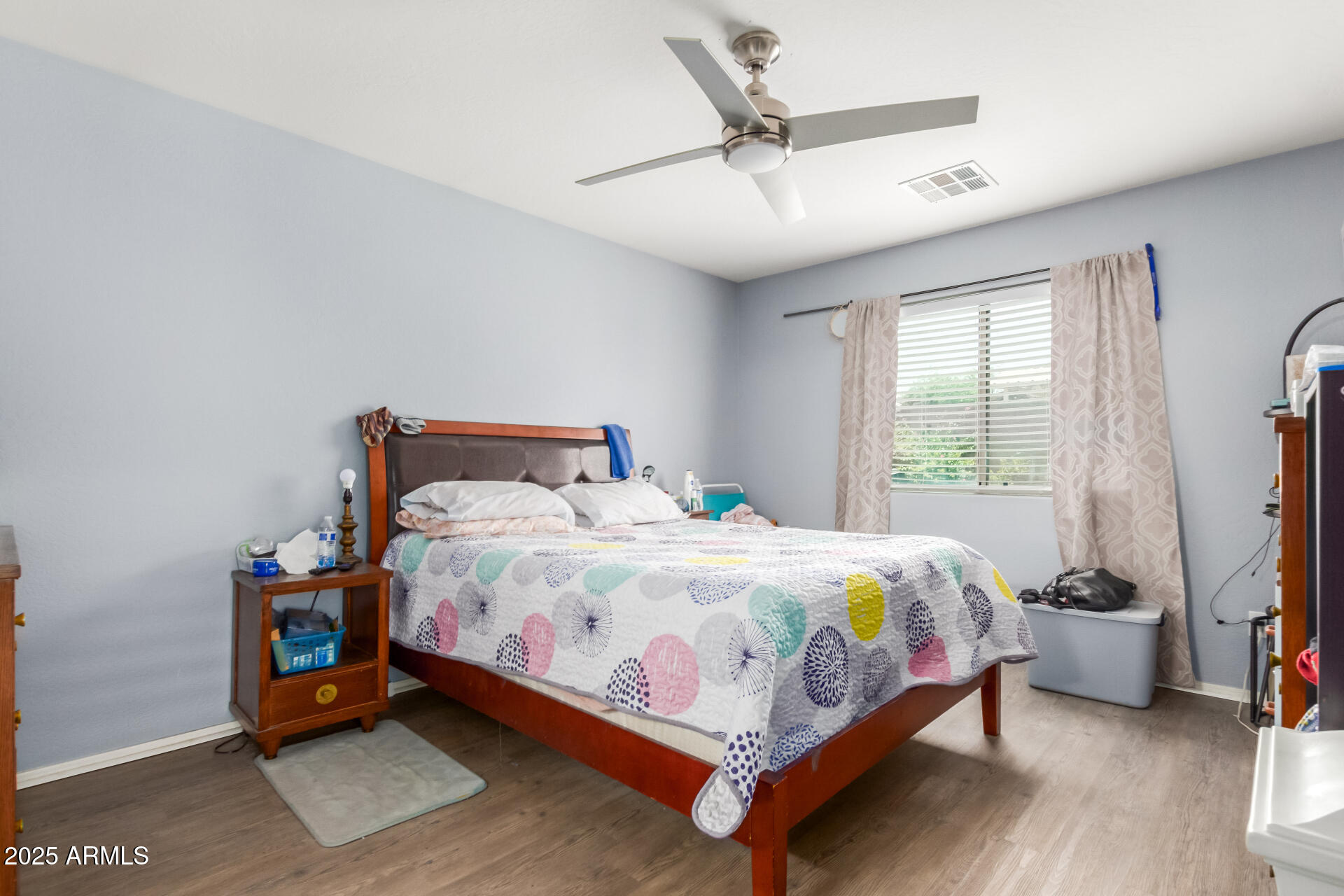 1949 W PROSPECTOR Way