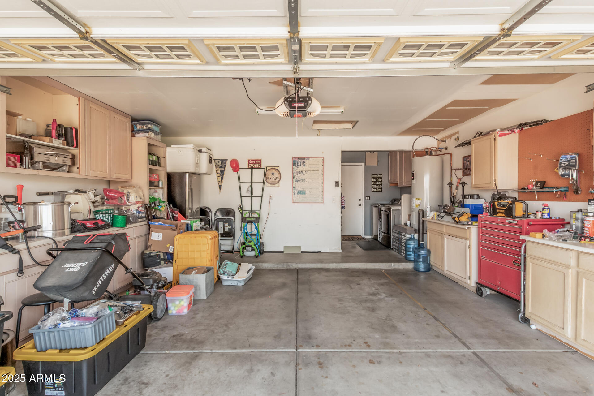 1886 S THUNDERBIRD Drive