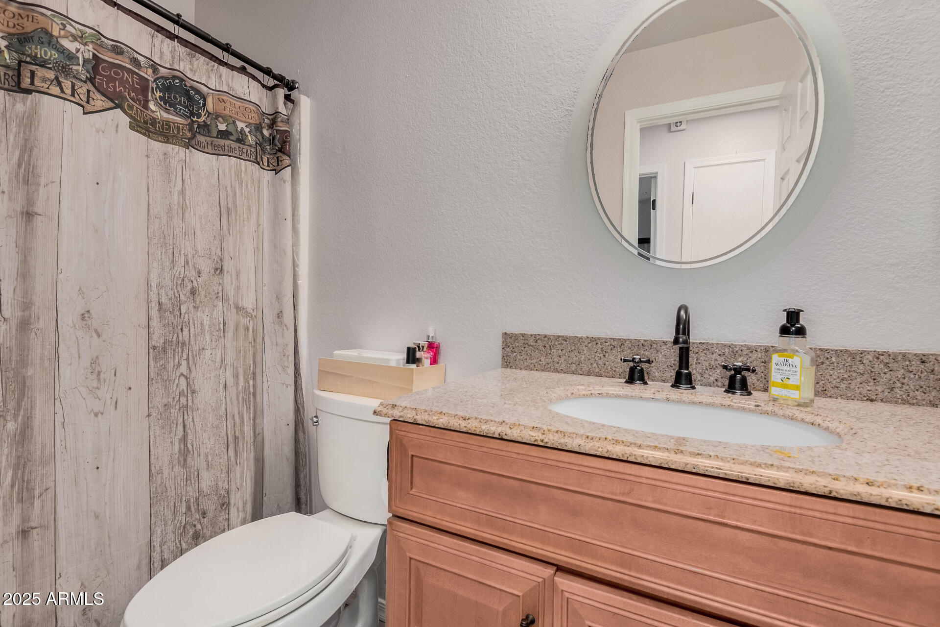 1886 S THUNDERBIRD Drive