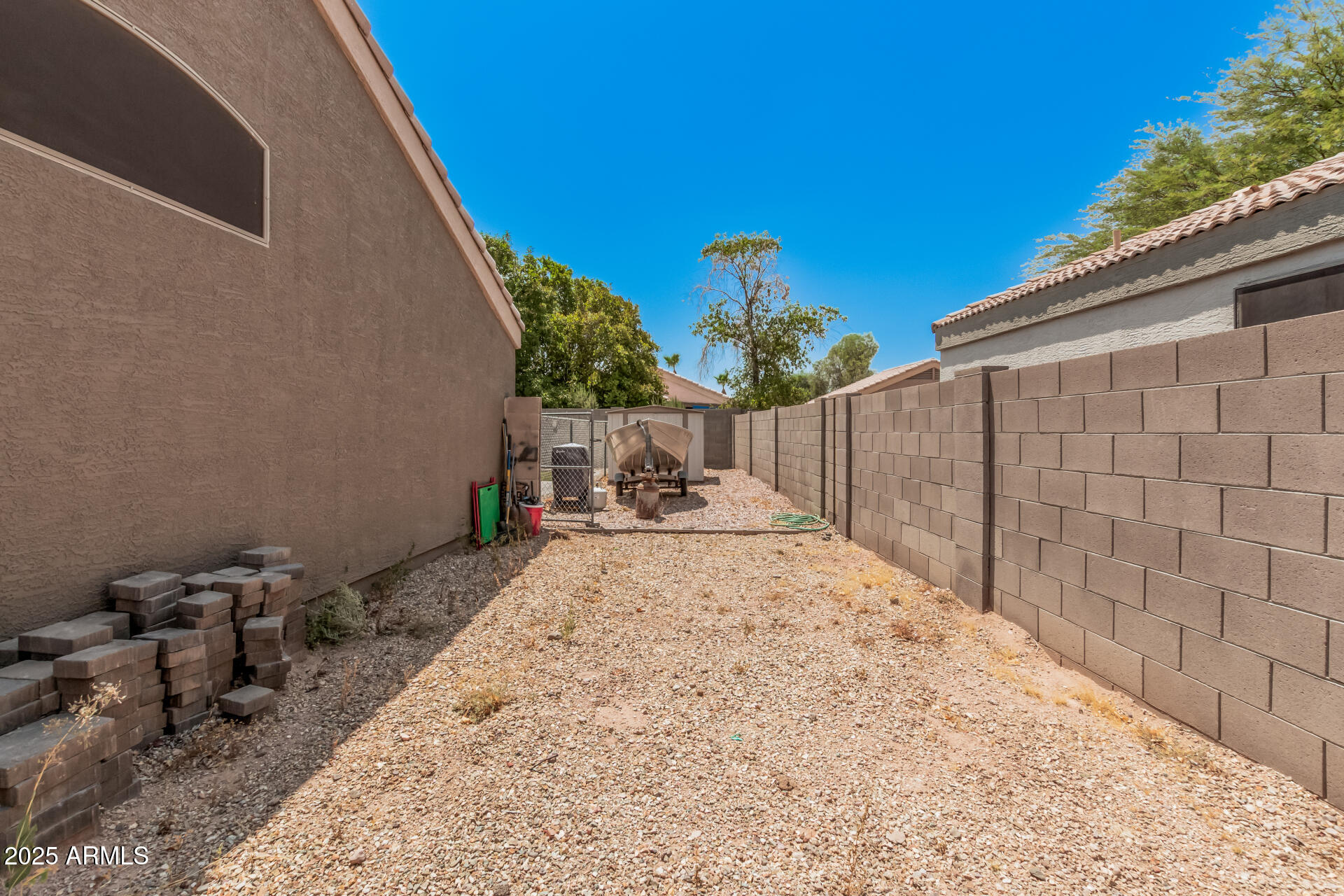 1886 S THUNDERBIRD Drive