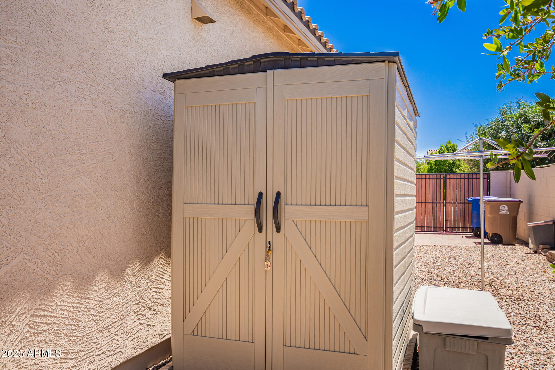 21454 E CALDWELLS Way